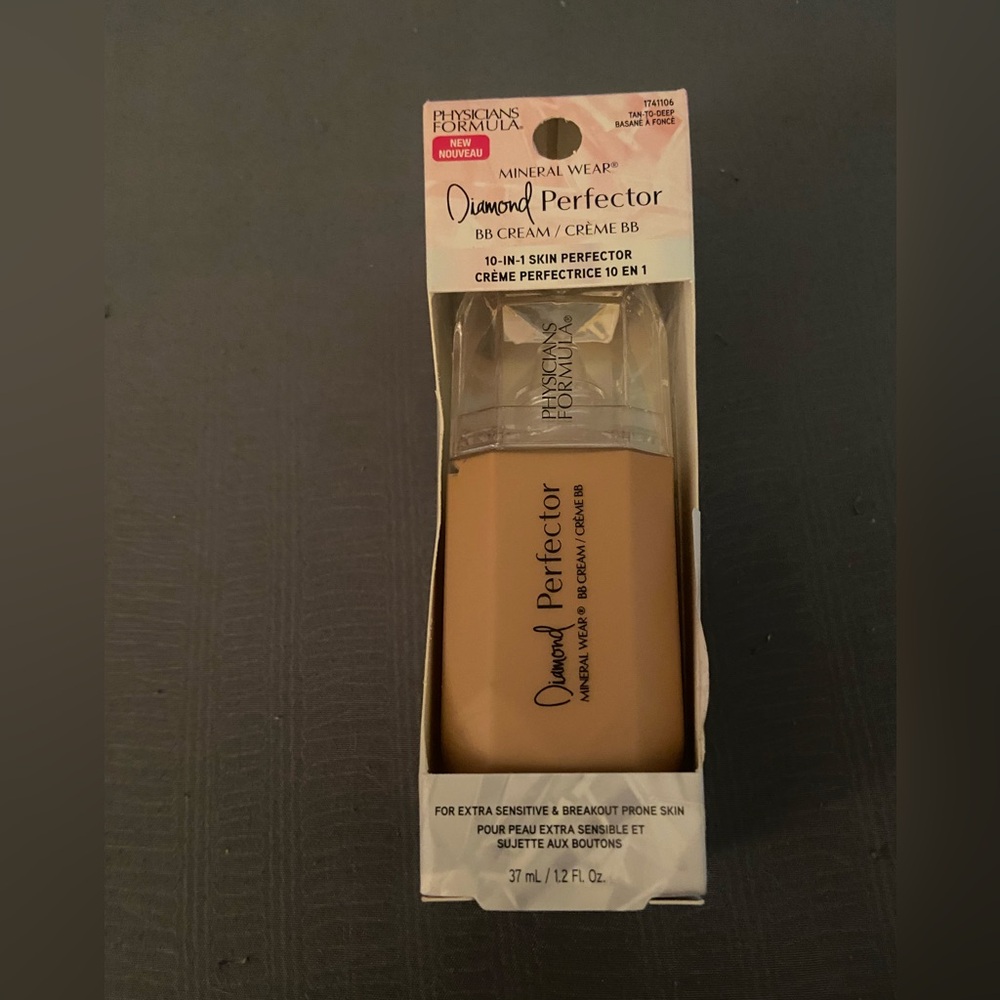 Physicians Formula Tan-to-Deep BB Cream. New in Box.